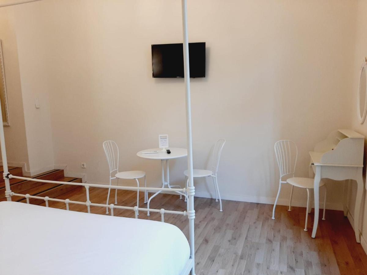 Lumine Luxury Suites By Gaiarooms Barcelona Exterior photo
